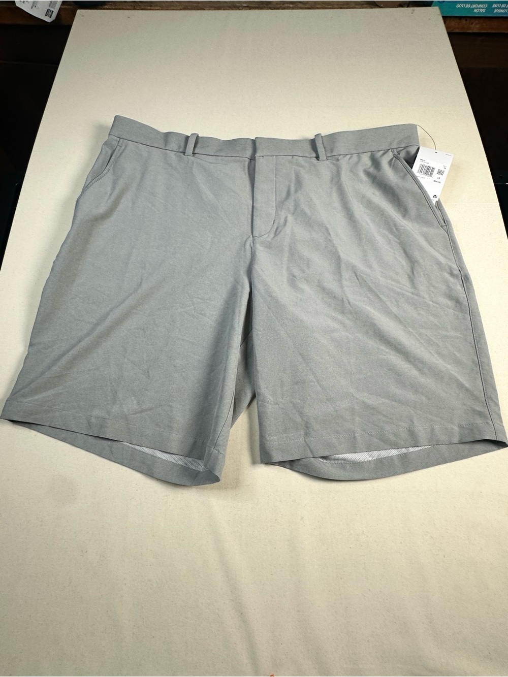 Nike Men's Light Gray Athletic Shorts size 42